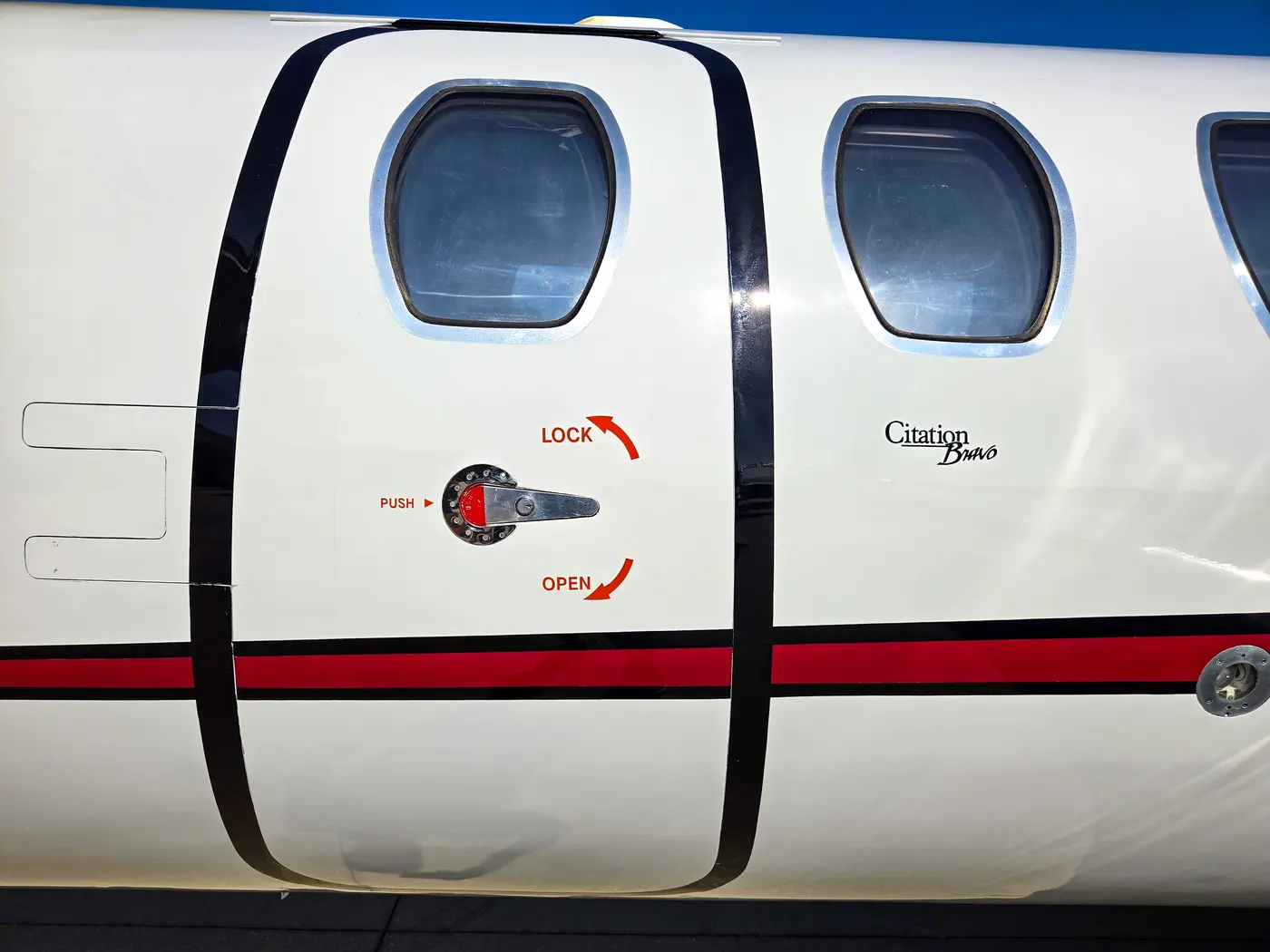 Citation Bravo fuselage badge