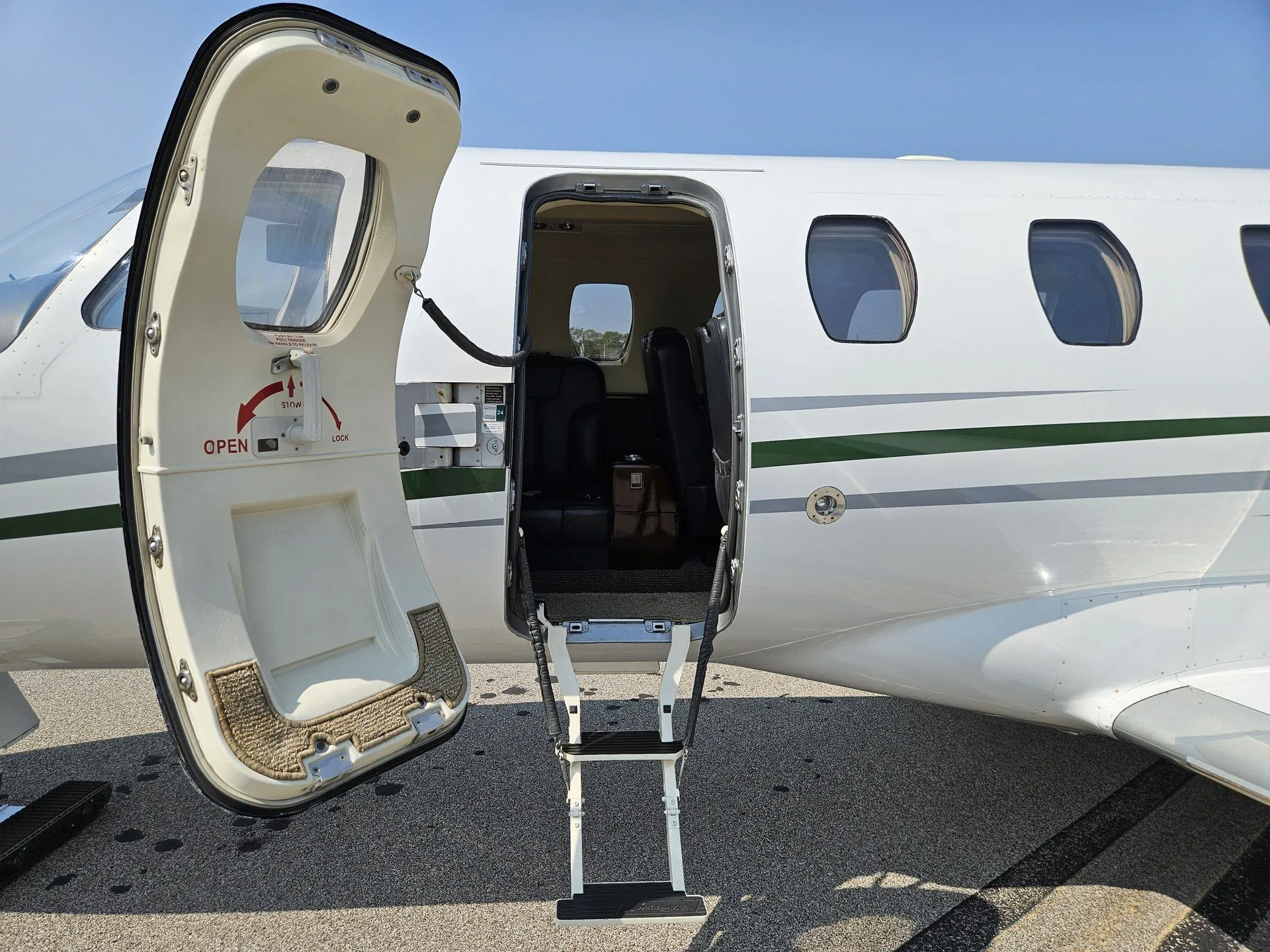 Citation CJ airstair entry door