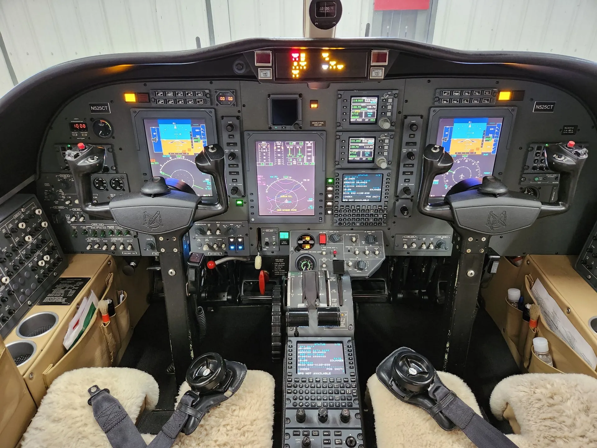 Citation CJ2+ cockpit with Collins Pro Line 21 avionics