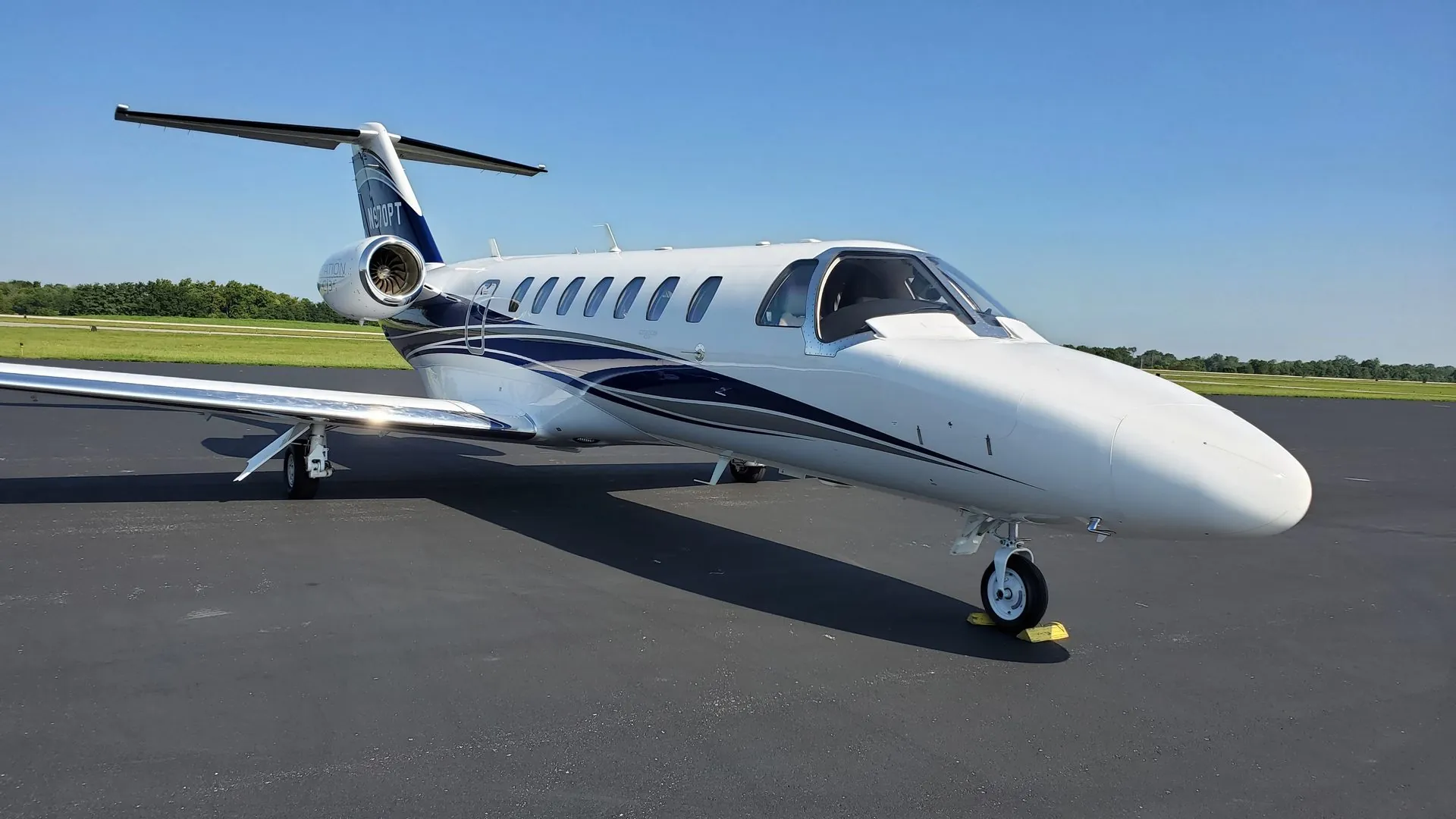 Citation CJ3+ side profile
