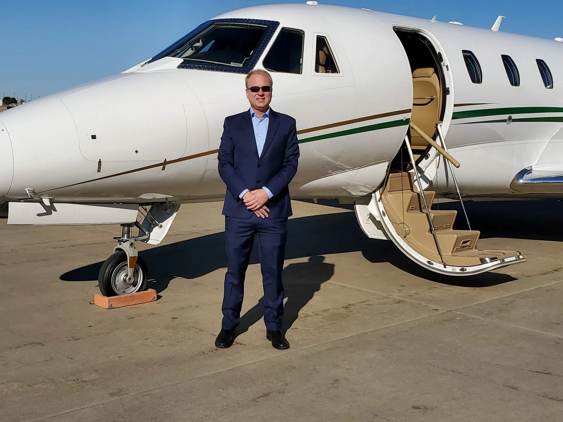 Citation XLS+ exterior with the cabin door open